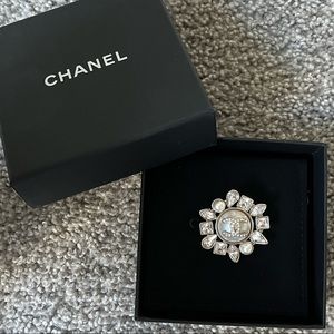 Authentic Chanel Pearl Crystal CC Snowfall Light Gold Brooch Pin